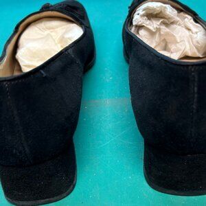 Ferragamo Black Suede Alberta Size 11 1/2 , 3 cm heel